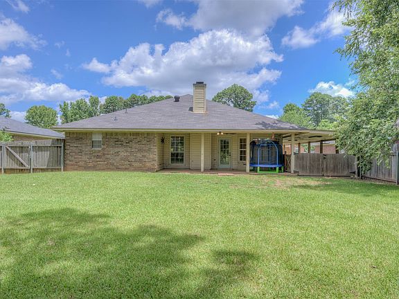 3rd image of 131 Ragan Ln