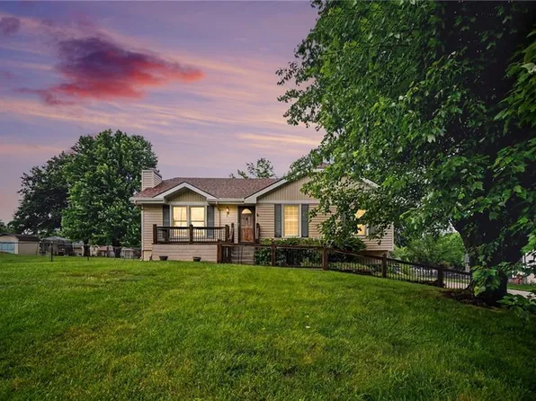 1100 NE 115th St, Kansas City, MO 64155