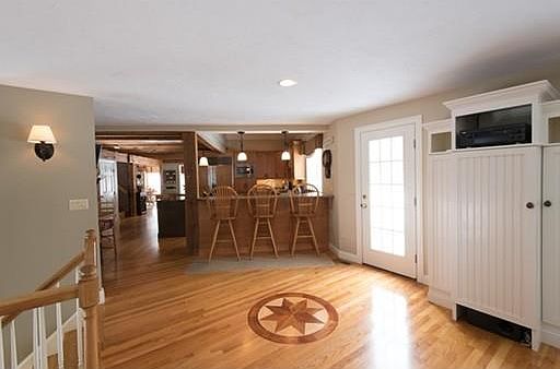 5th image of 8 Donovan Dr