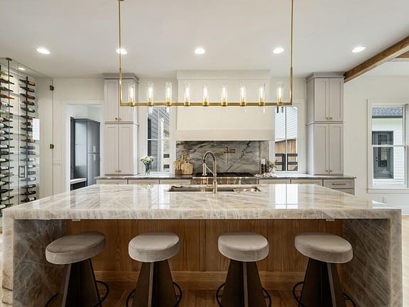 3rd image of 1980 Birmingham Rd