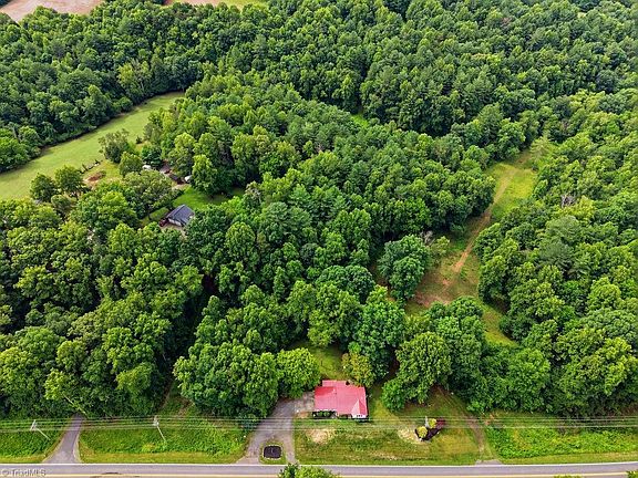 4th image of 6433 State Highway 268