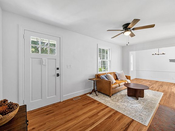 5th image of 14 Tabor St