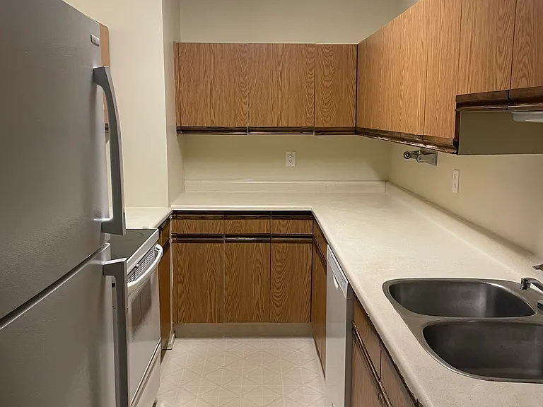 41 Akins Dr — Photo 13