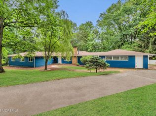 62 Reids Hill Rd, Morganville, NJ 07751