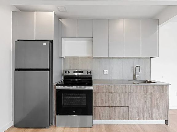 4th image of 172-02 Hillside Ave #6A