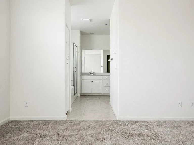 3268 Sunny Gate Ln — Photo 12