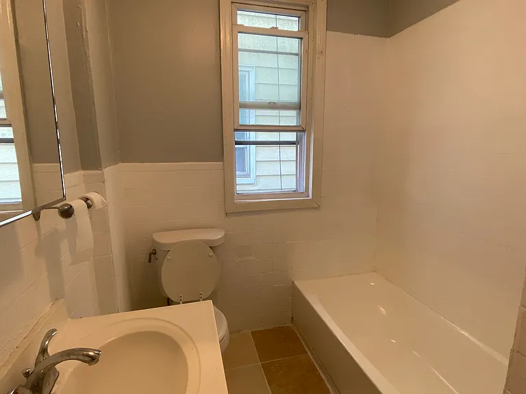 21 Kingsland Ave #3 — Photo 7