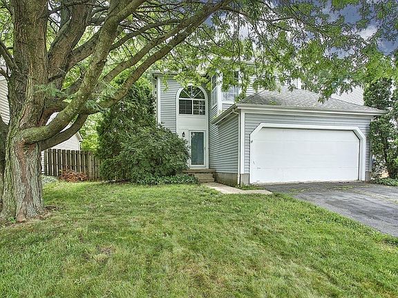 2nd image of 1276 Pinnacle Dr