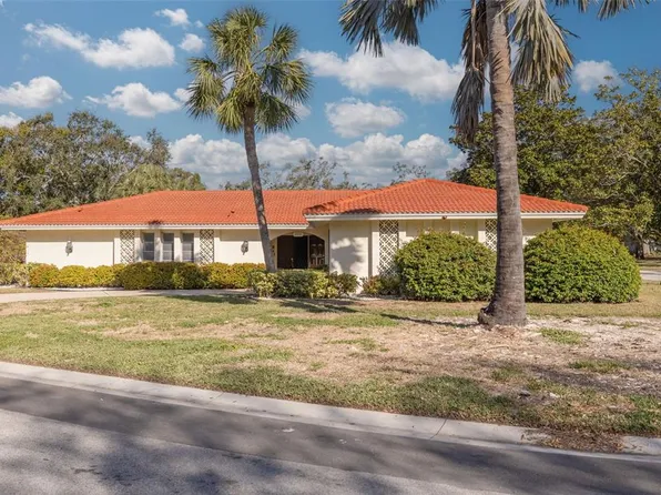 2430 Roberta Ln, Clearwater, FL 33764