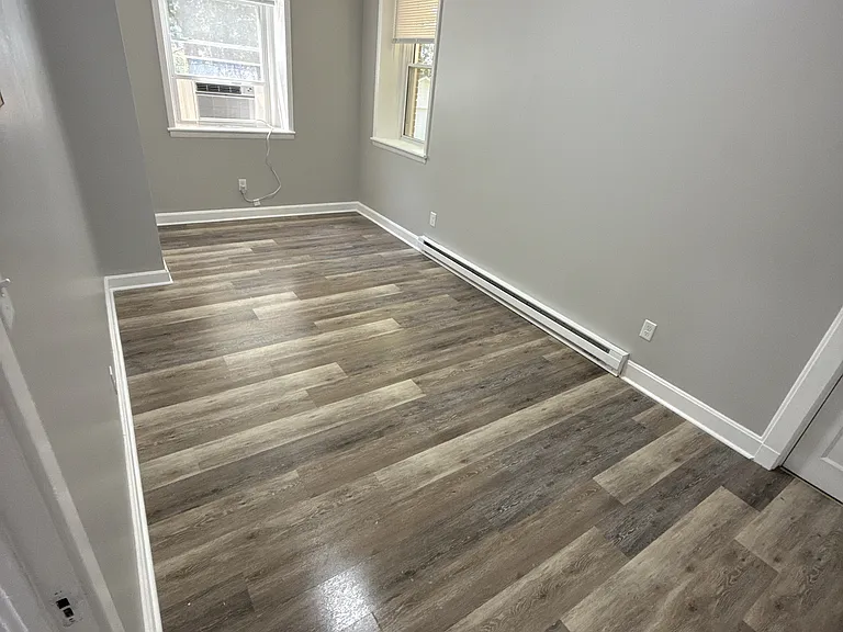 35-45-55 James Dr #1-A — Photo 4