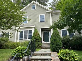 18 Norumbega Ct, Newton, MA 02466