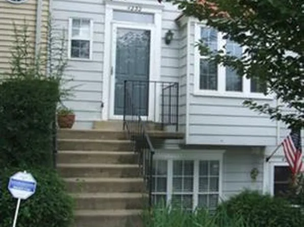 4232 Stockbridge Dr #82D, Dumfries, VA 22025