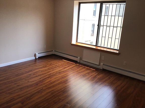 3rd image of 1910 Avenue V #2000