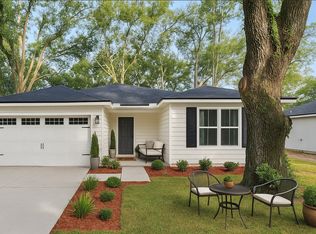 11138 Pine St, Jacksonville, FL 32218