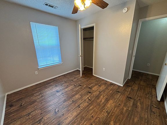 2nd image of 4337-4349 Bluebird St