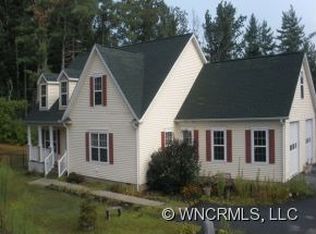 40 England Valley Rd, Weaverville, NC 28787