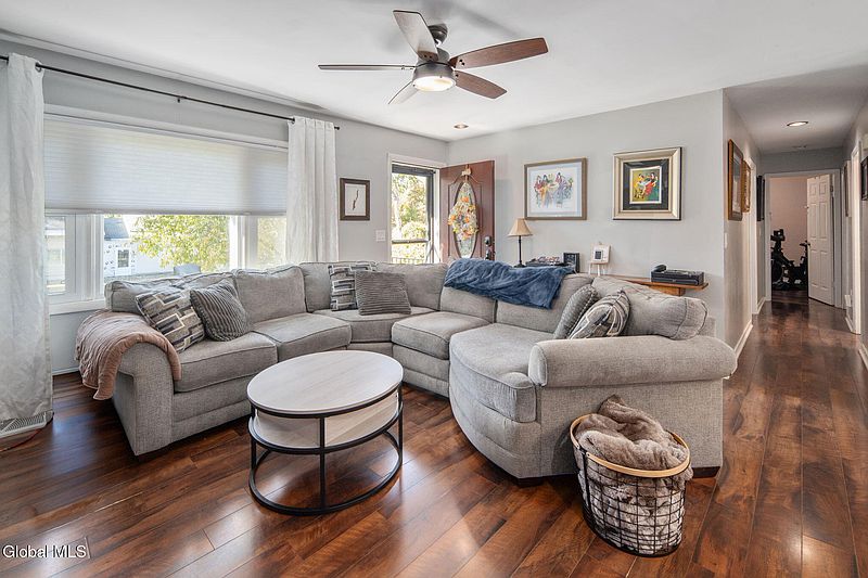 5th image of 230 Gasner Avenue