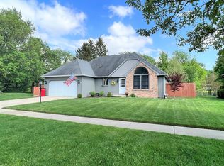 2501 Southwood Dr, Champaign, IL 61821