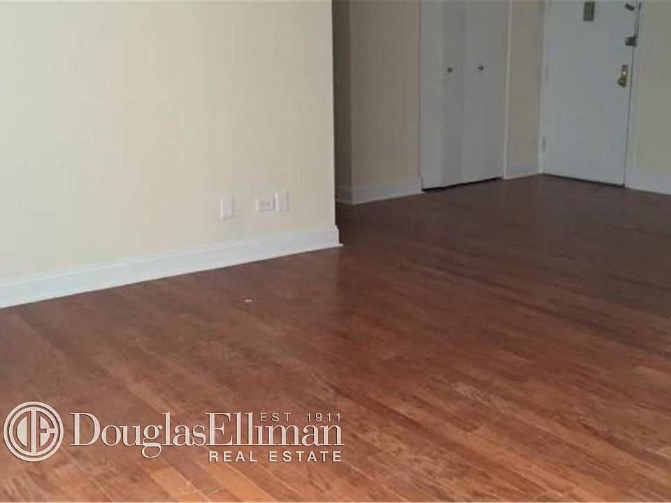 2nd image of 3333 Broadway APT C11e