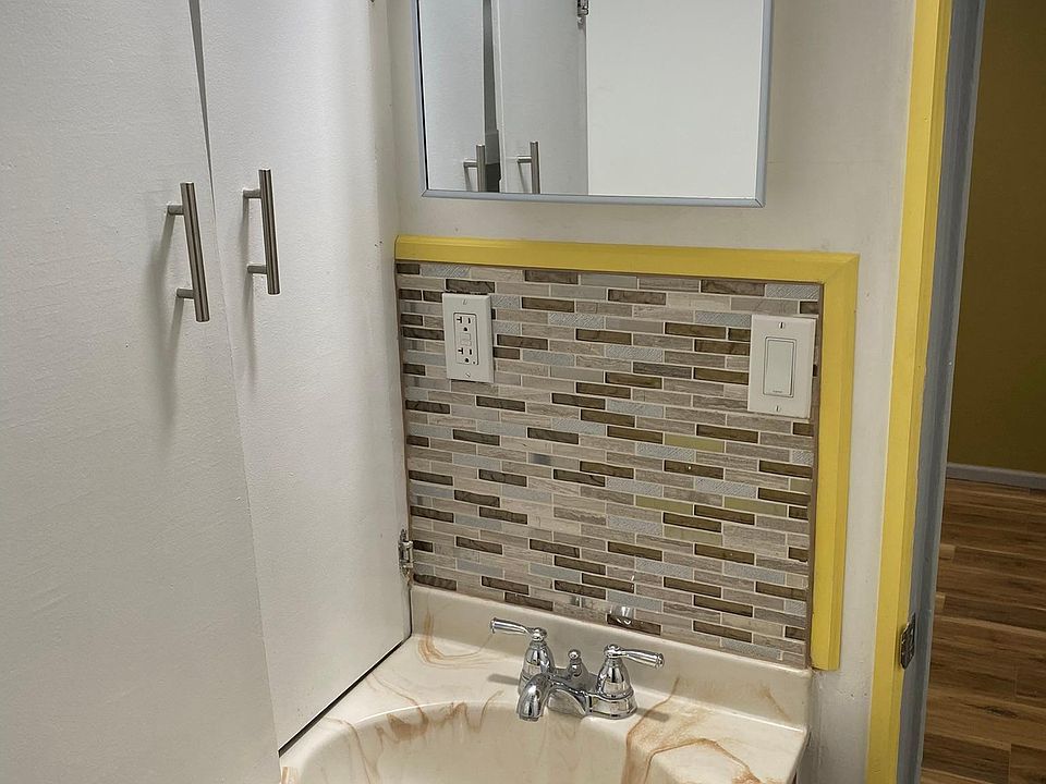 2nd image of 219 Main St #7