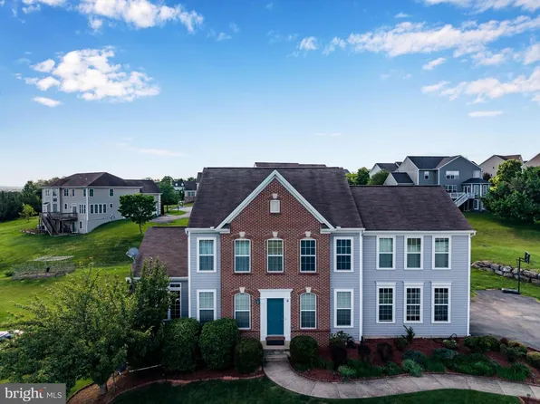 6 Bella Vista Dr, Mechanicsburg, PA 17050