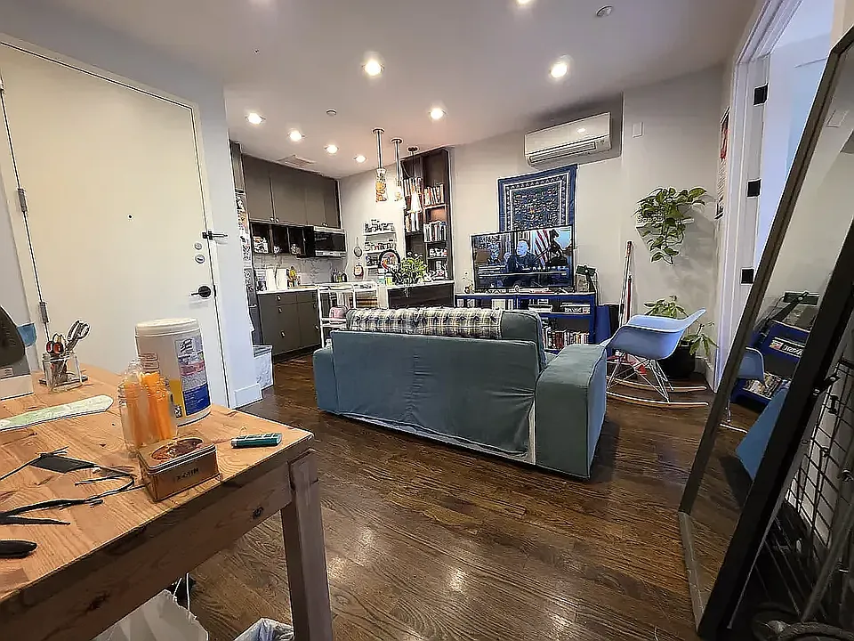 379 Sumpter St #2C