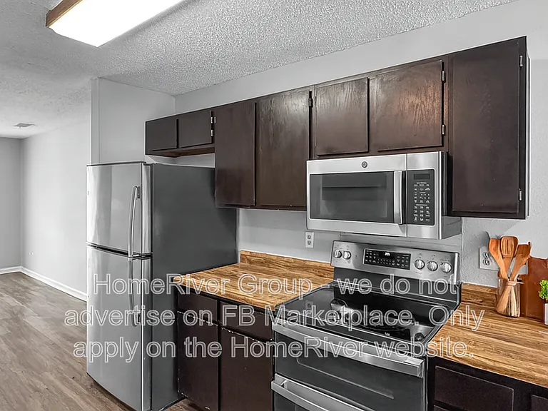 12160 Stoney Brg — Photo 4