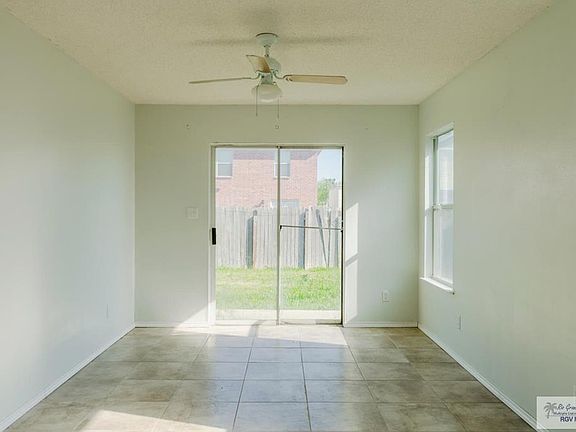5th image of 26379 Meredith St