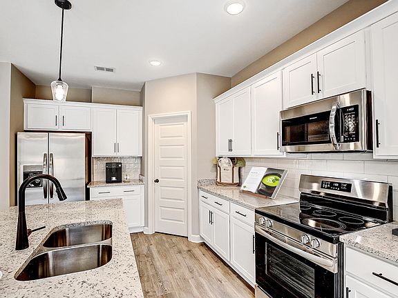 7th image of this home