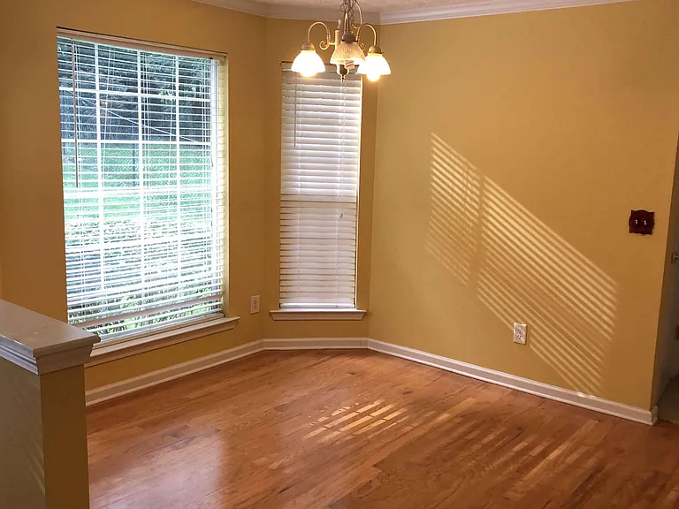 250 Dillion Dr — Photo 12