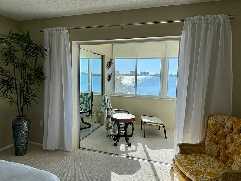 4750 Cove Cir #302 — Photo 9