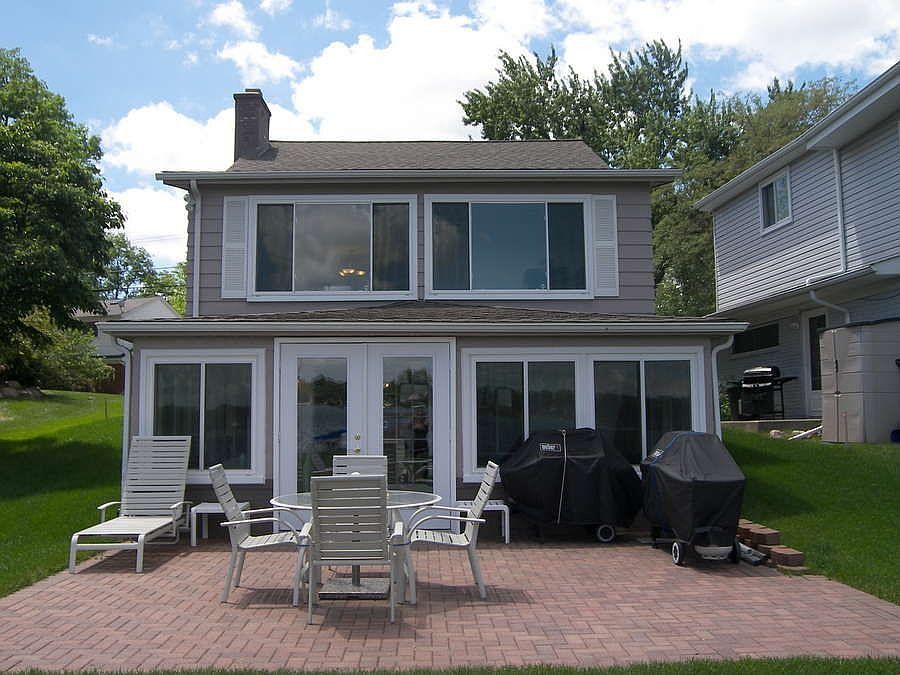 "Exterior"