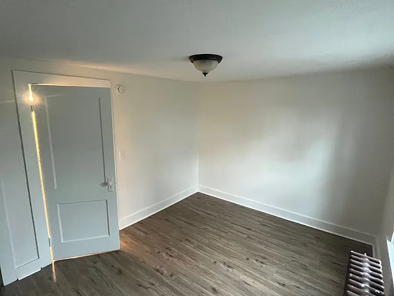 19 Garland Ave — Photo 12