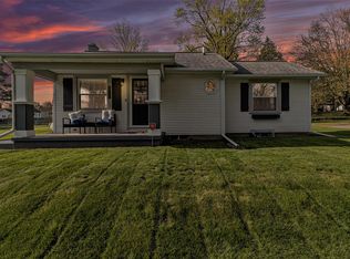 591 Royal Dr, Jackson, MI