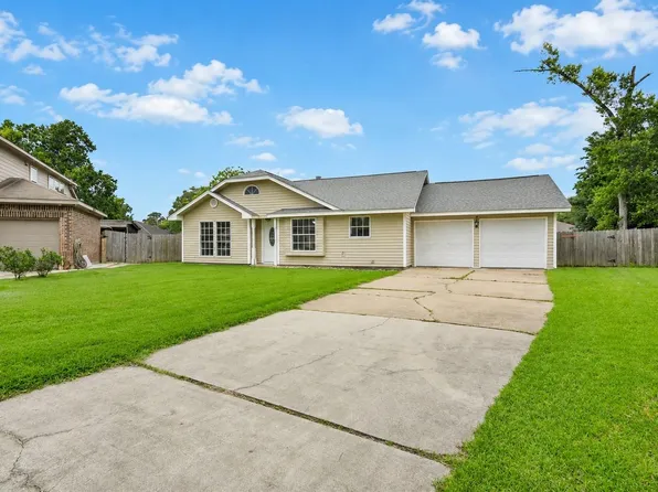 17547 Monsoon Ct, Crosby, TX 77532