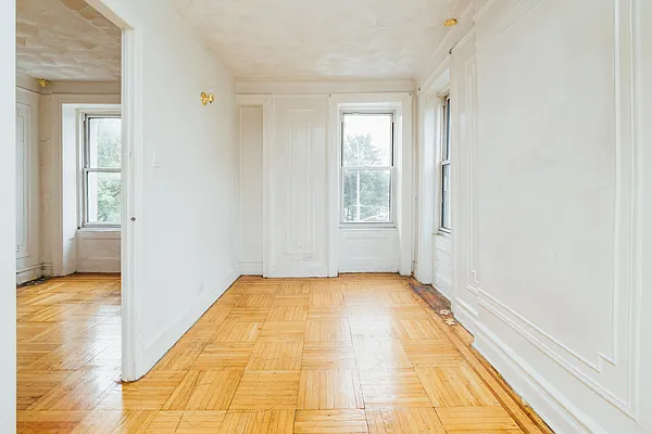 Rented by Nooklyn NYC LLC | media 7