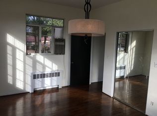 1301 S Benbow Rd, Greensboro, NC 27406