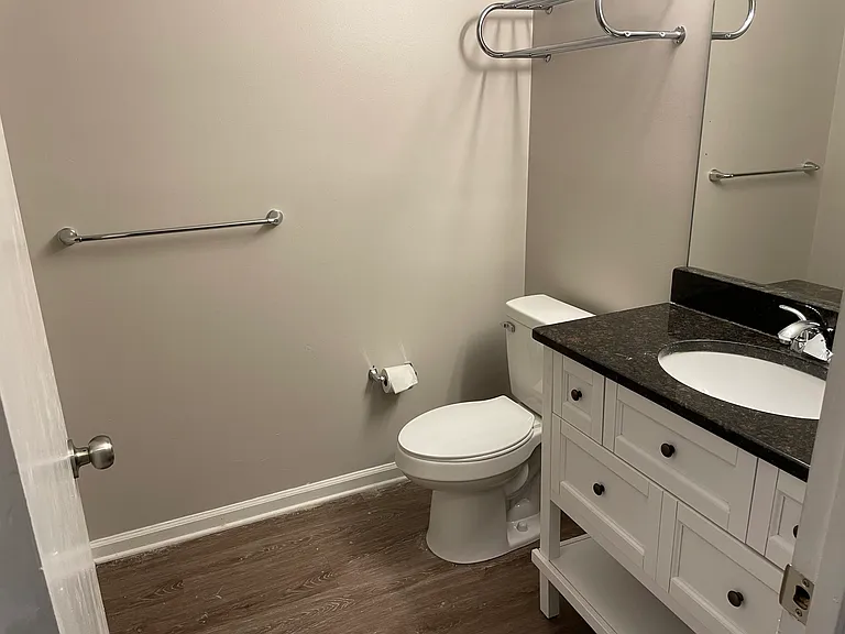 5907 Sheldon Ct — Photo 10