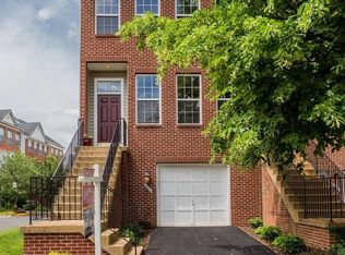 13315 Zachary Taylor Cir, Herndon, VA 20171