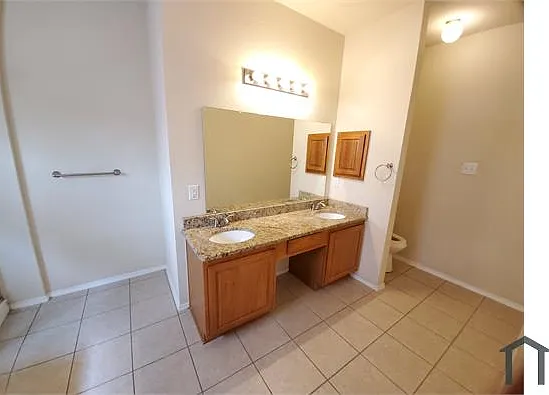 511 Binkley Ct — Photo 5