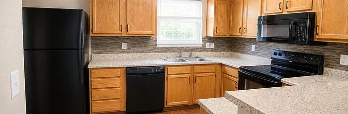 3 bed, 2.5 bath, 1745 sqft, $1,700 — Photo 3