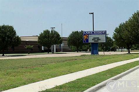 5th image of 3240 Koscher Dr
