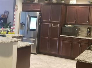 18565 Phlox Dr, Fort Myers, FL 33967