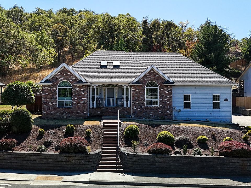 1st image of 1050 NE Garden Valley Blvd