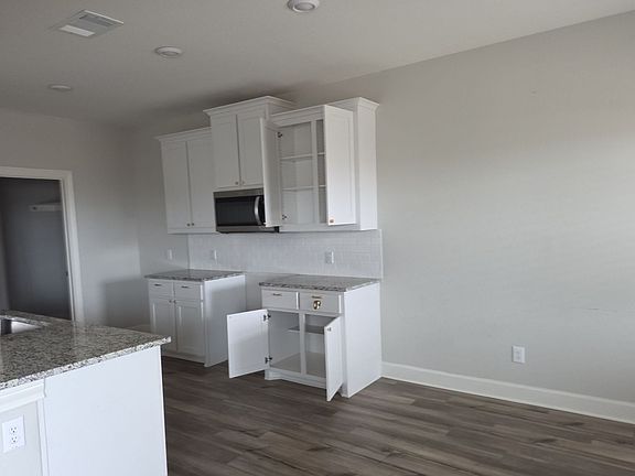 3rd image of 1100 Sleepy Owl Ln