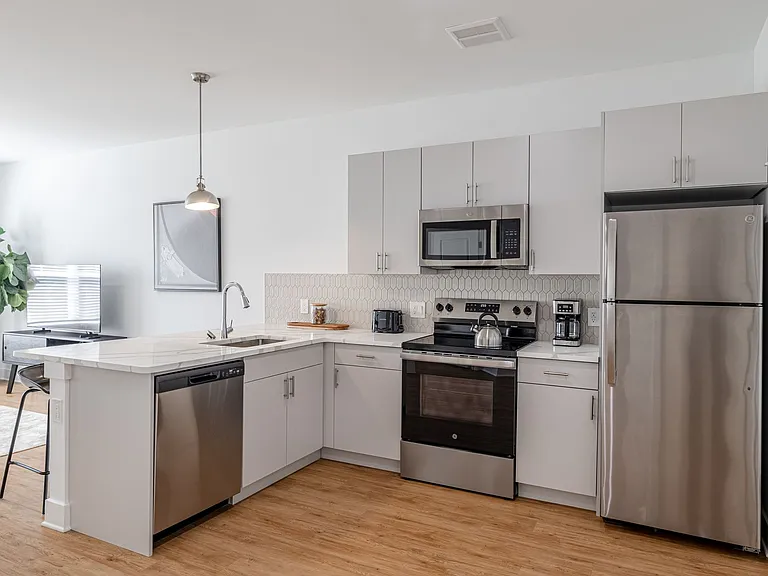 Meridia Upper Main — Photo 6