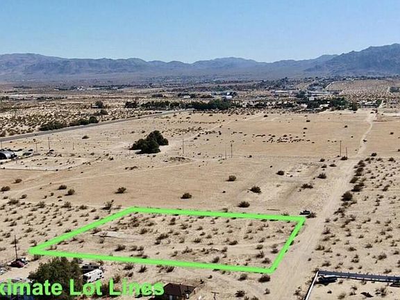 2nd image of 1114 Desert Queen Ave