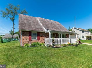 23 Henderson Ln, Willingboro, NJ