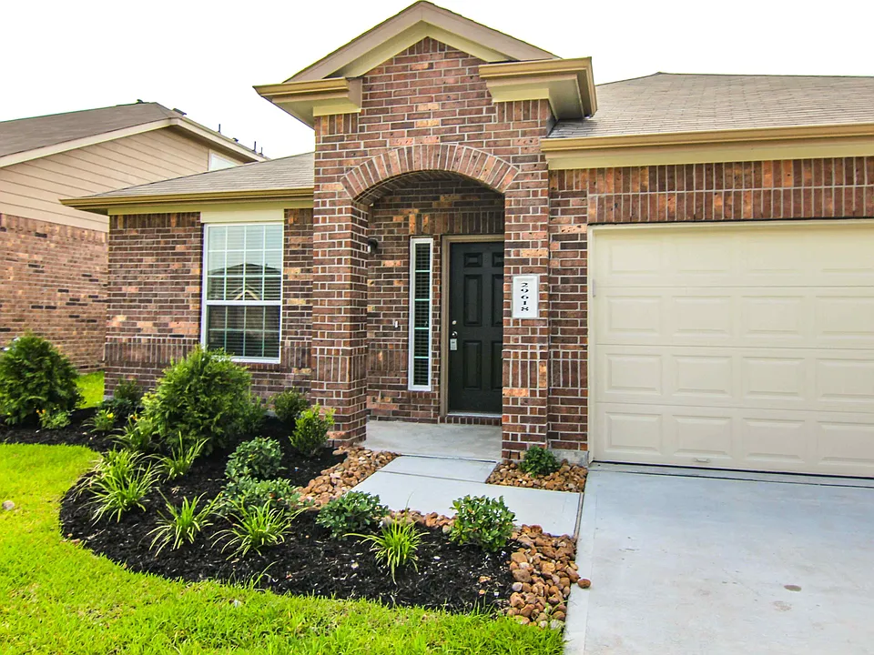 29618 Clover Shore Dr