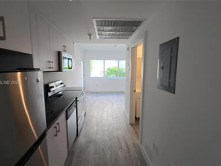 1035 Euclid Ave #25 — Photo 11
